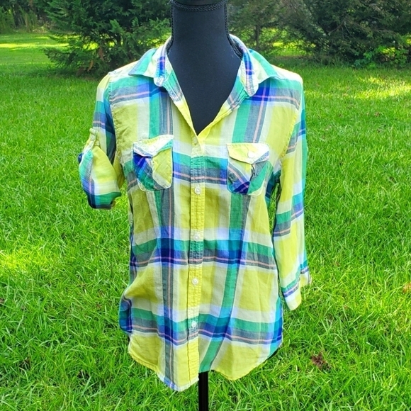 American Eagle Outfitters Tops - Aeo Favorite Tee Buttondown Long Sleeve Medium